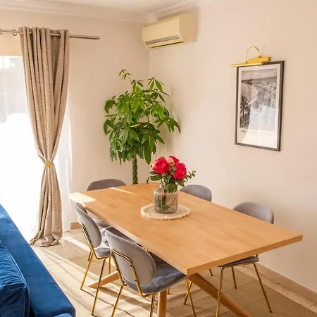 3 Pieces Au Coeur Du Cros De Apartamento *